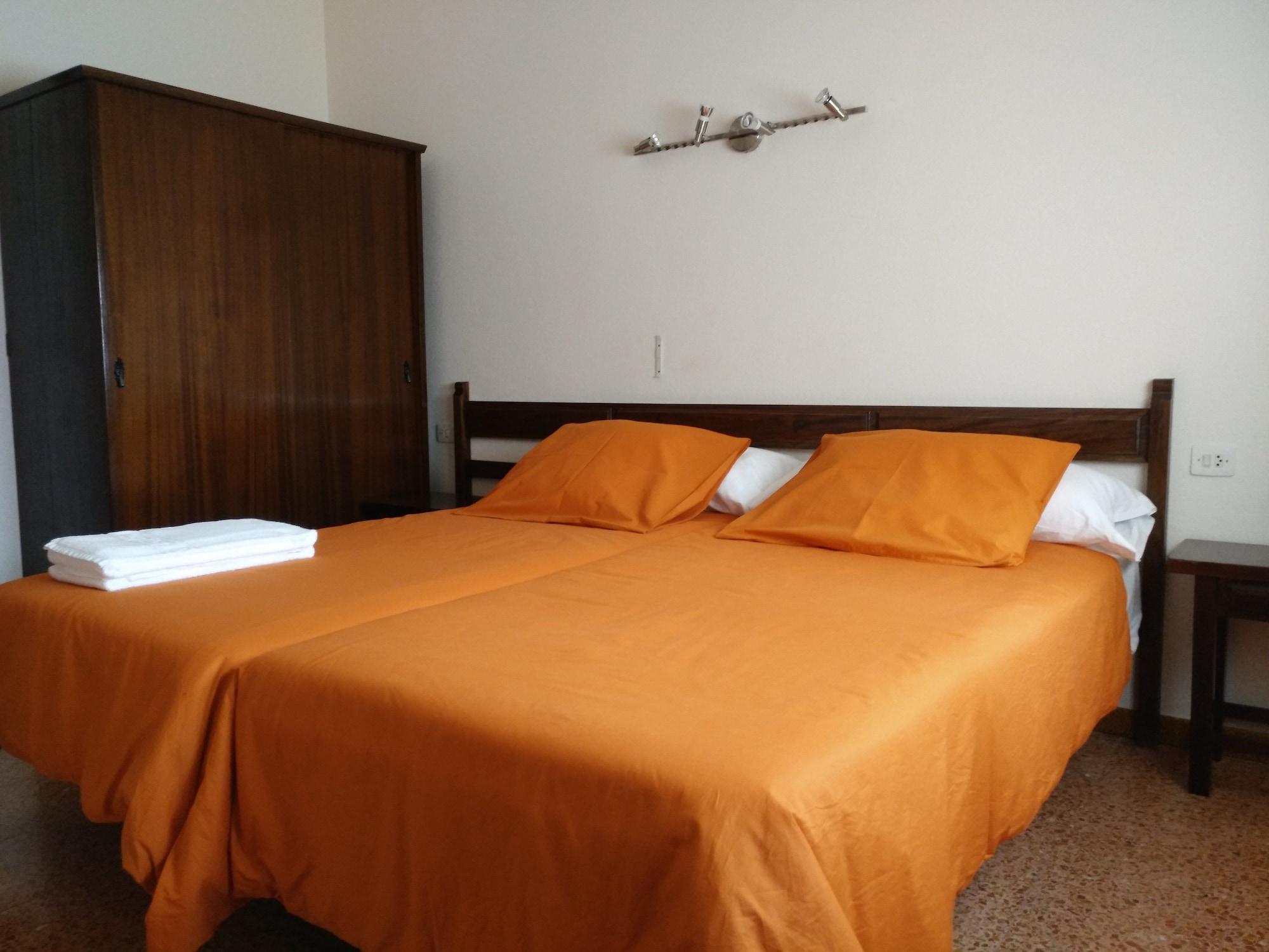 Hostal L'Esplai Viladamat Екстериор снимка