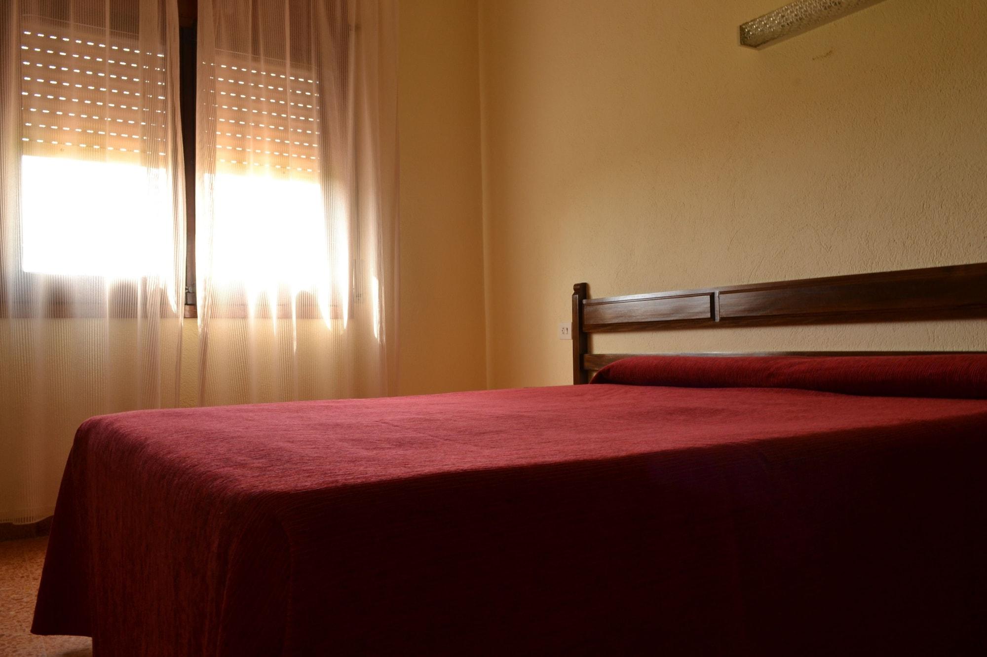 Hostal L'Esplai Viladamat Екстериор снимка
