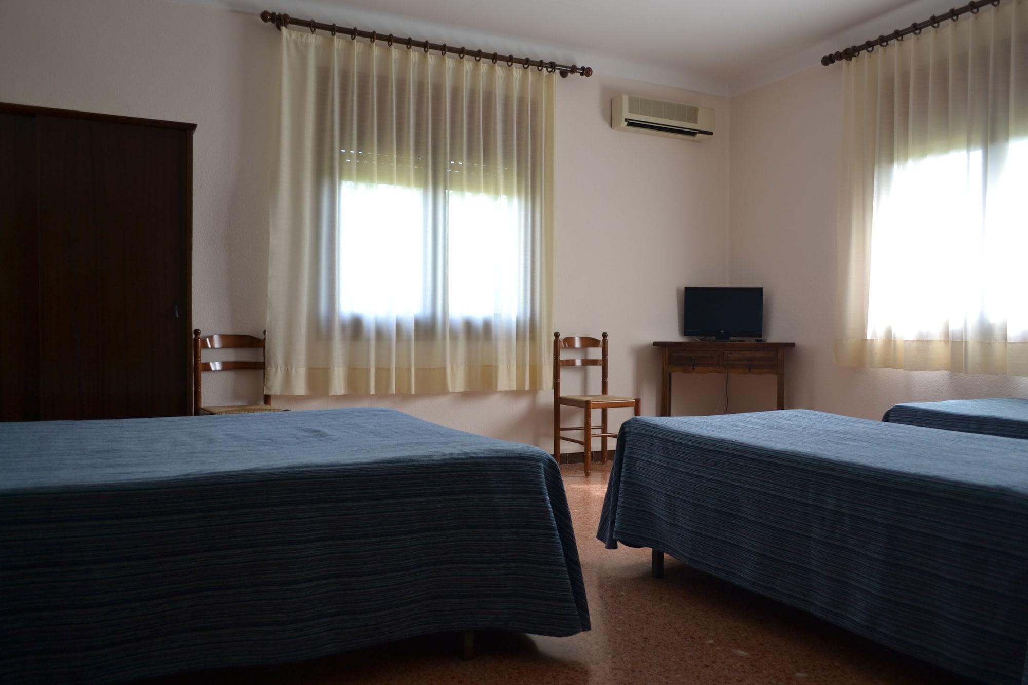 Hostal L'Esplai Viladamat Екстериор снимка