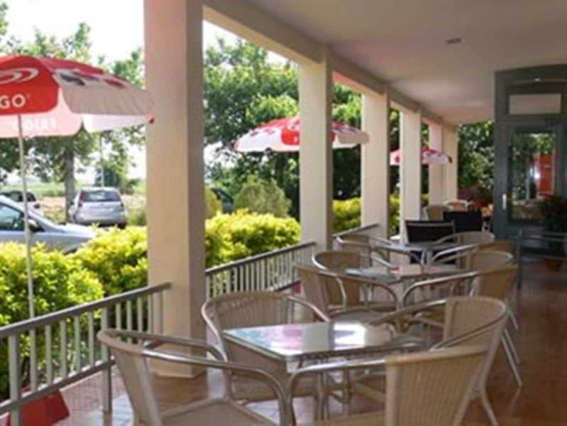 Hostal L'Esplai Viladamat Екстериор снимка