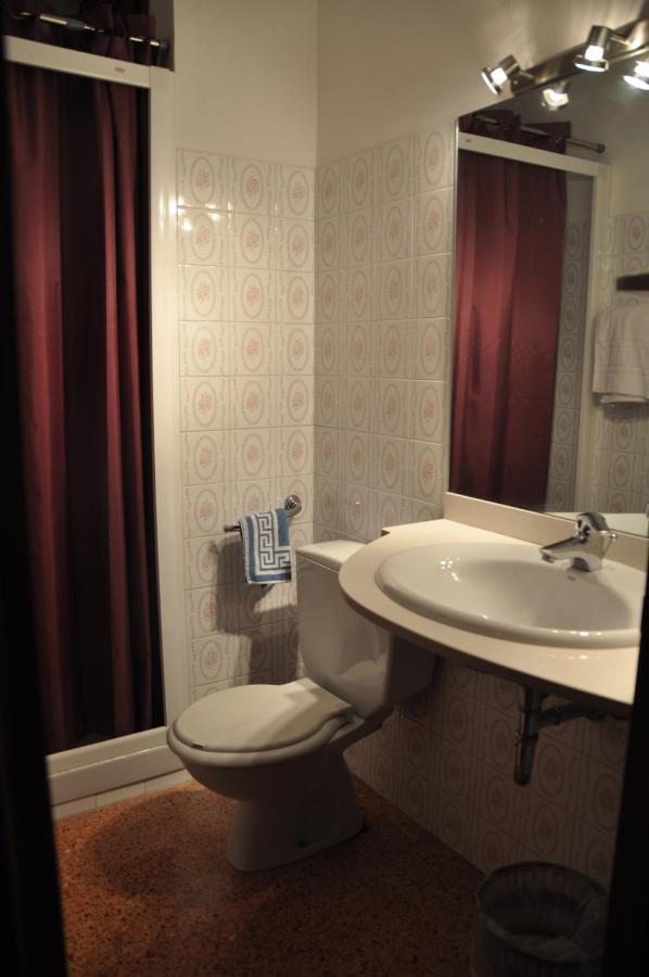 Hostal L'Esplai Viladamat Стая снимка