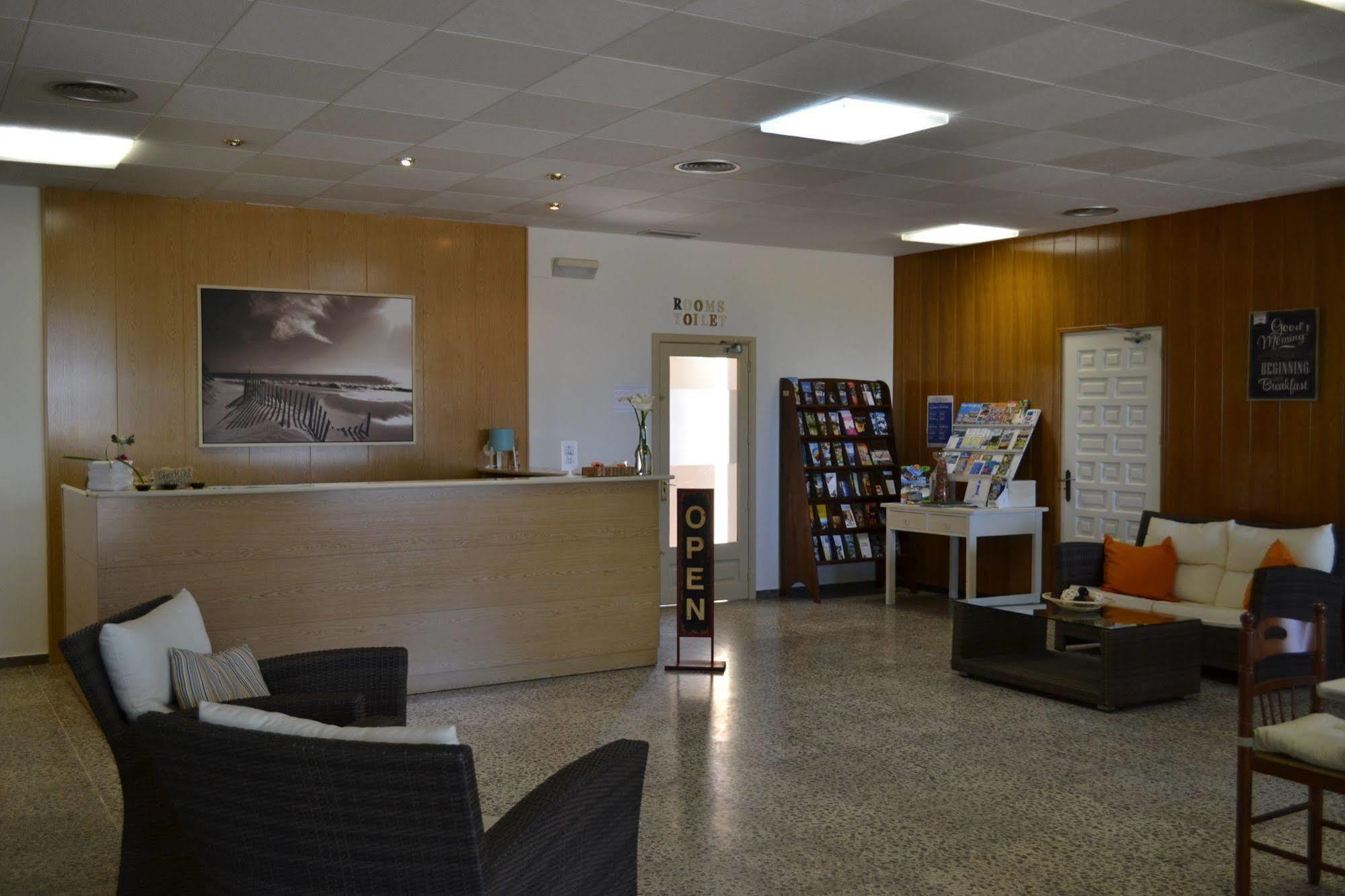 Hostal L'Esplai Viladamat Екстериор снимка