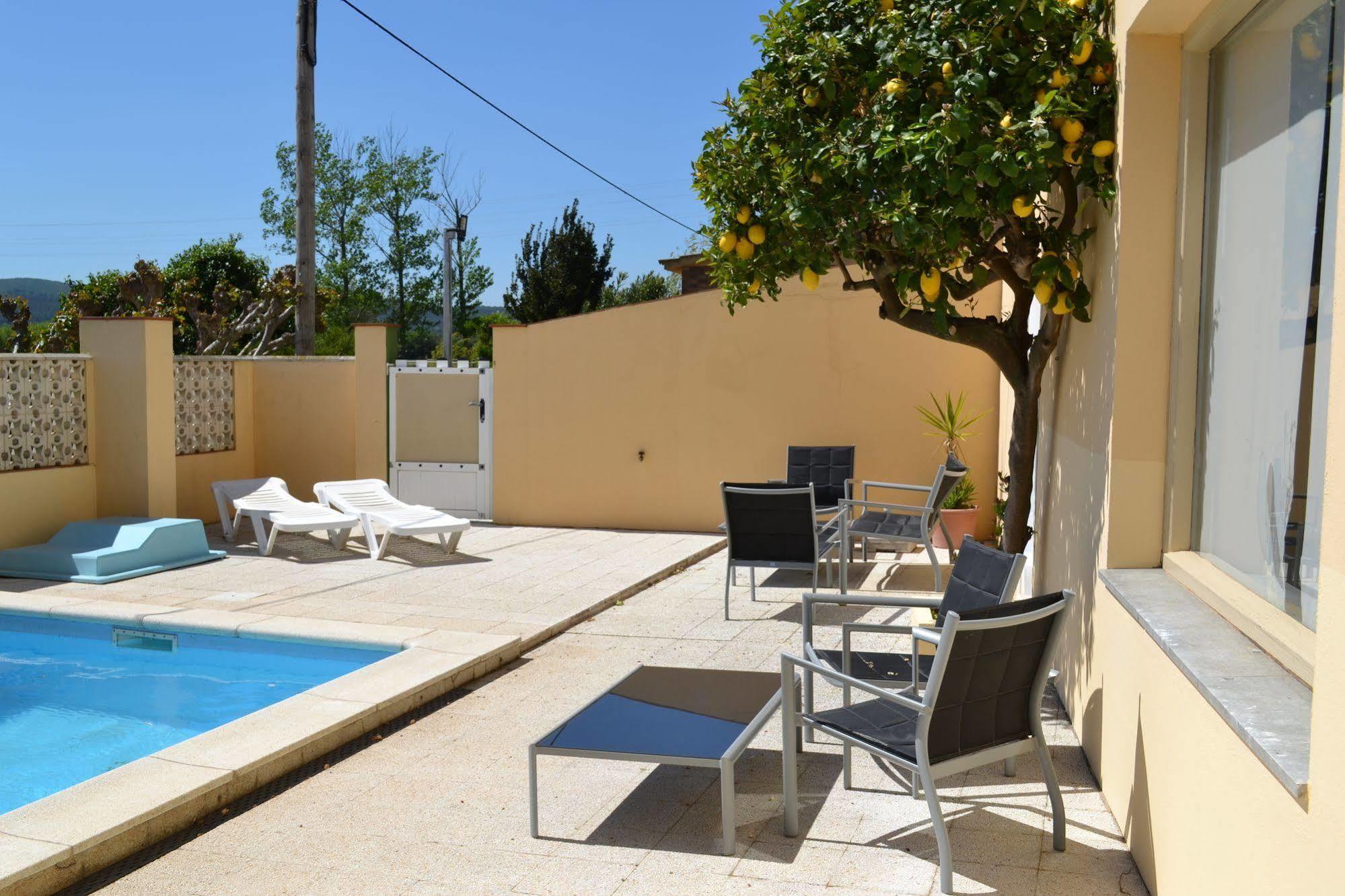 Hostal L'Esplai Viladamat Екстериор снимка